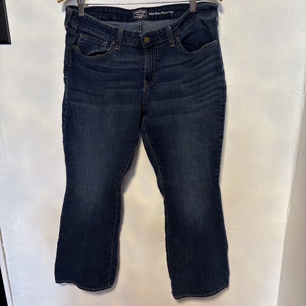 Levi Strauss~size 12~Gold Womens JEANS Totally Shaping Bootcut Blue
